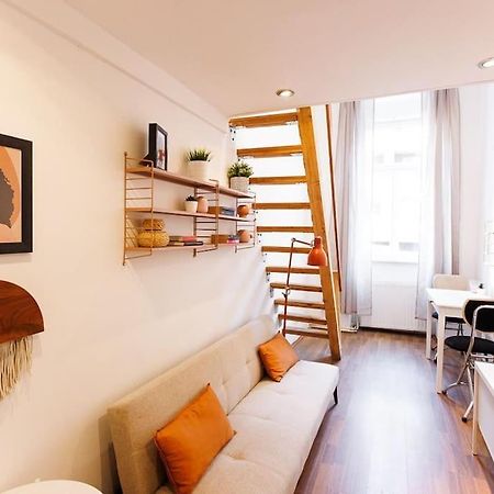 Urban Capsule Apartment - Near Mariahilfer Strasse Виена Екстериор снимка